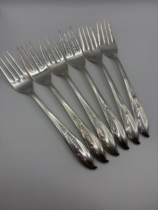 rogers brothers Other - Vintage Silver Plated 1950s Dinner Forks - Set of 6 Roger’s Brothers
